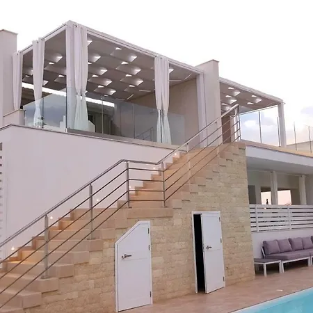 Apartment Con Piscina Oasi 2 *